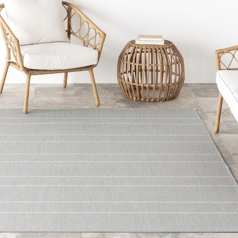 Nuloom Sharyl Modern Striped Indoor/Outdoor Area Rug