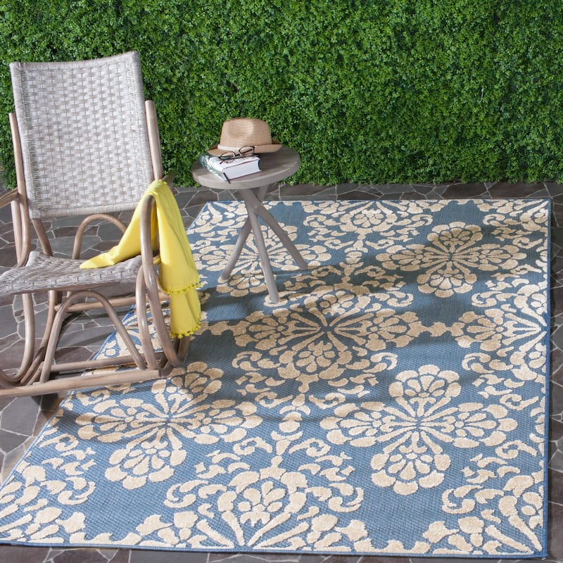 SAFAVIEH Cottage Kazimira Indoor/ Outdoor Patio Backyard Rug - 8' x 11'2" - Light Blue/Beige