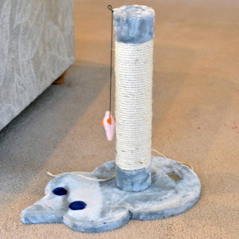 Mouse Shape Real Wood Cat Scratcher Toy, Sisal Scratching Post For Kitty TraInIng - 11"(L)X11"(W)X19"(H)