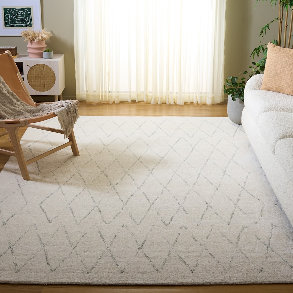SAFAVIEH Handmade Harvest Louwe Moroccan Boho Wool Rug