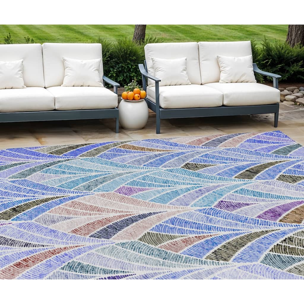 HomeRoots Geometric Transitional Rectangle Outdoor Rug