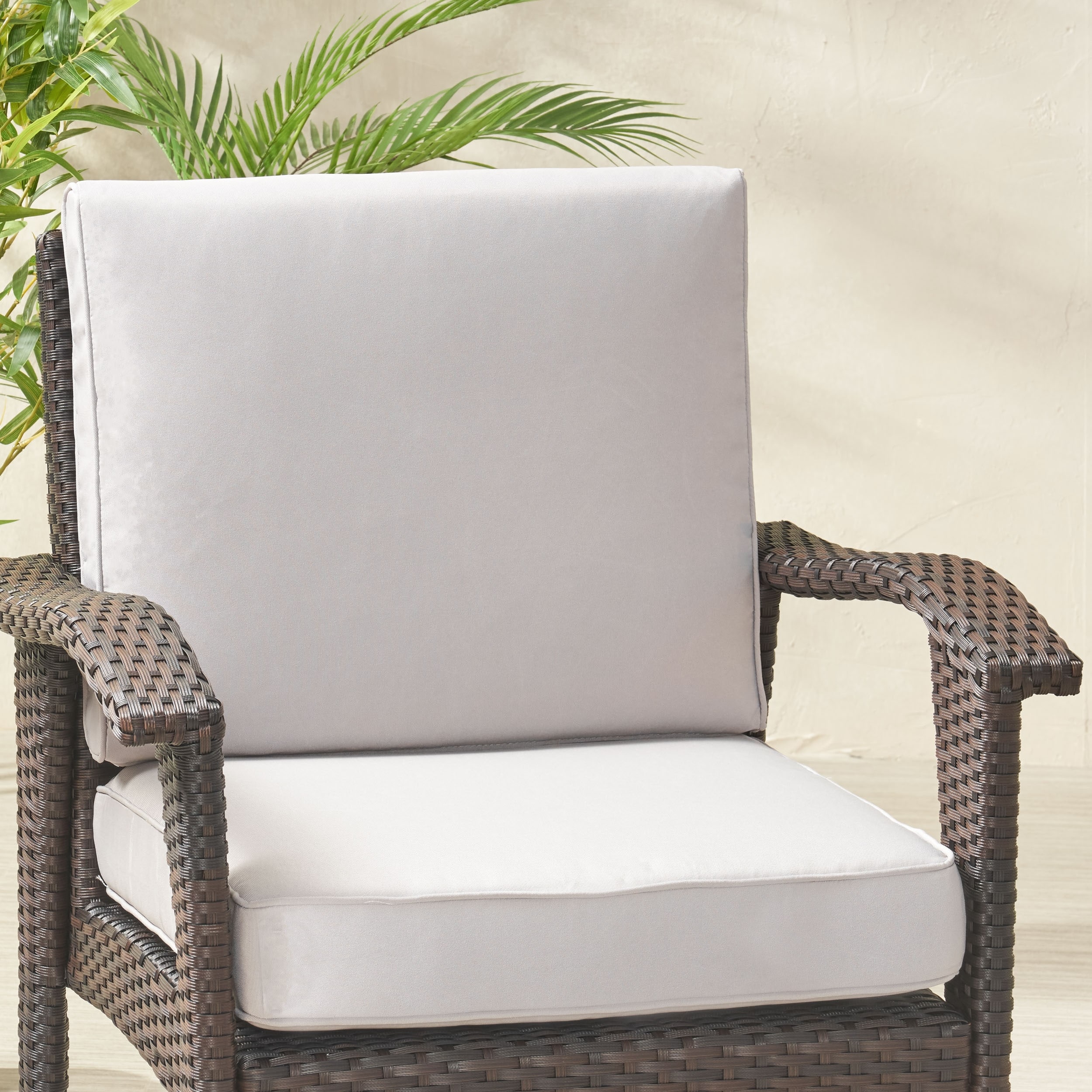 Resin chair online cushions