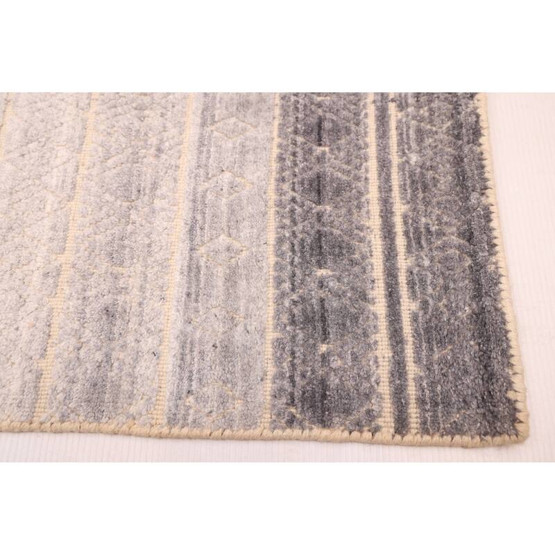 ECARPETGALLERY Hand Loomed Elysian Light Grey Rug - 6'9 x 9'8
