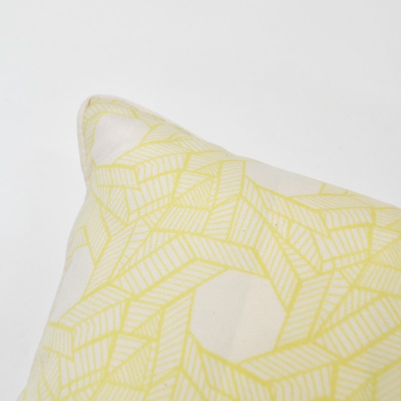 Jiti Outdoor Contrast Color front and Back Geometric Bamboo Patterned Small Pillows 16 x 16