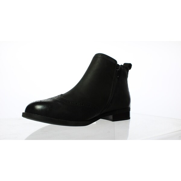 black vionic boots