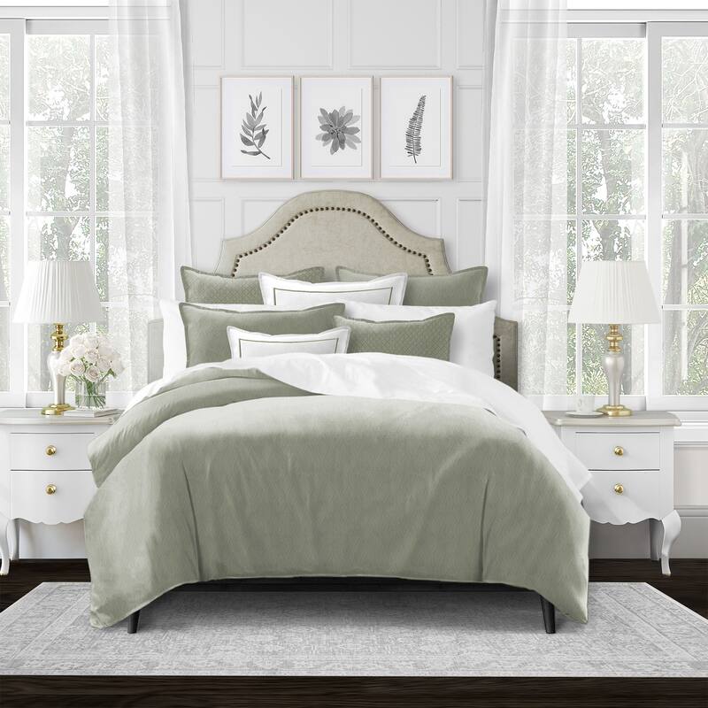 Rania Meadow Twin Comforter & 1 Sham Set, plus 1 bonus cushion