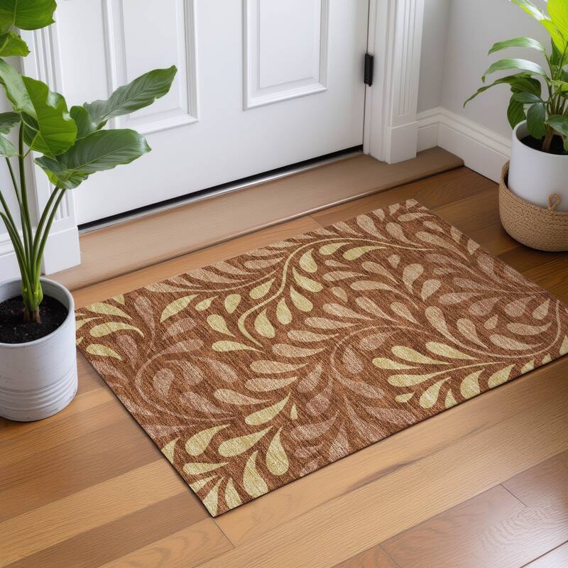 Machine Washable Indoor/ Outdoor Floral Arabesque Chantille Rug
