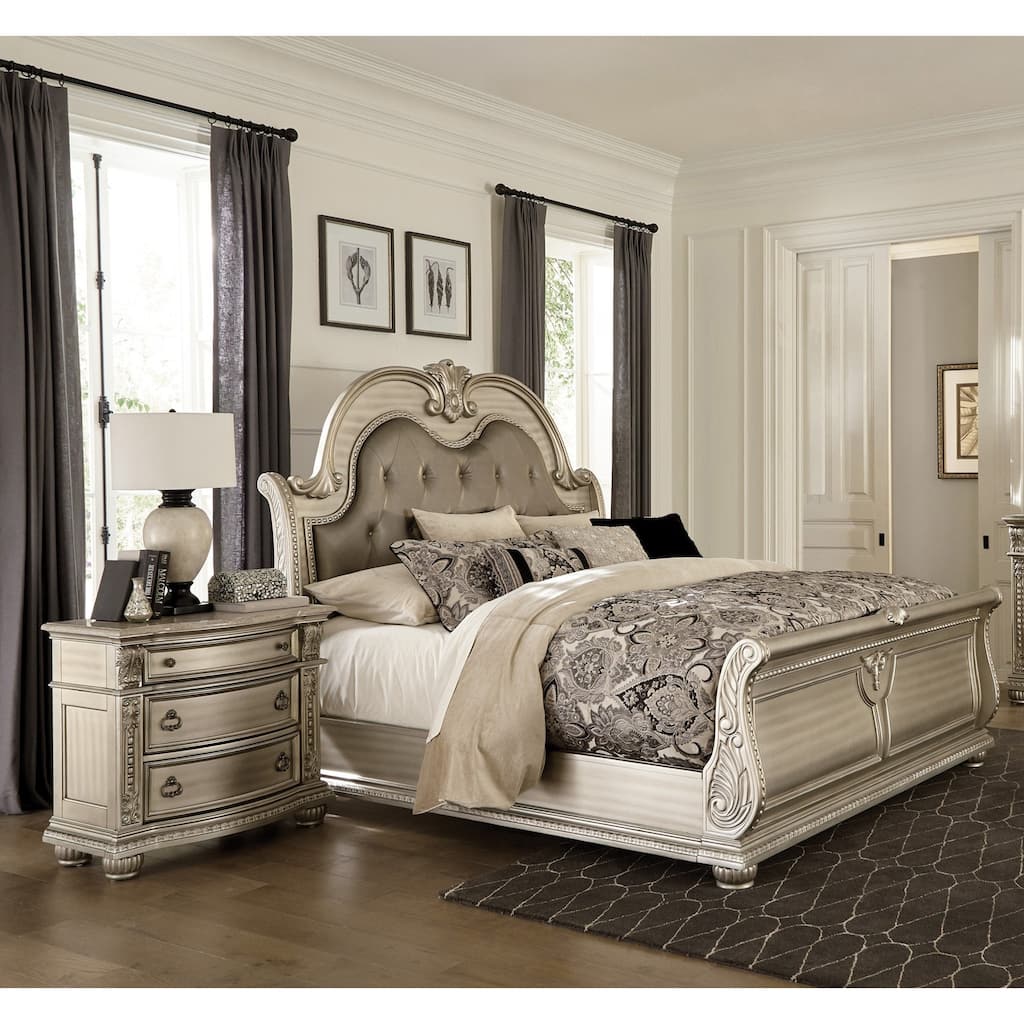 Traditional Bedroom 3pc Set Bed and Two Nightstands Silver Finish Furniture