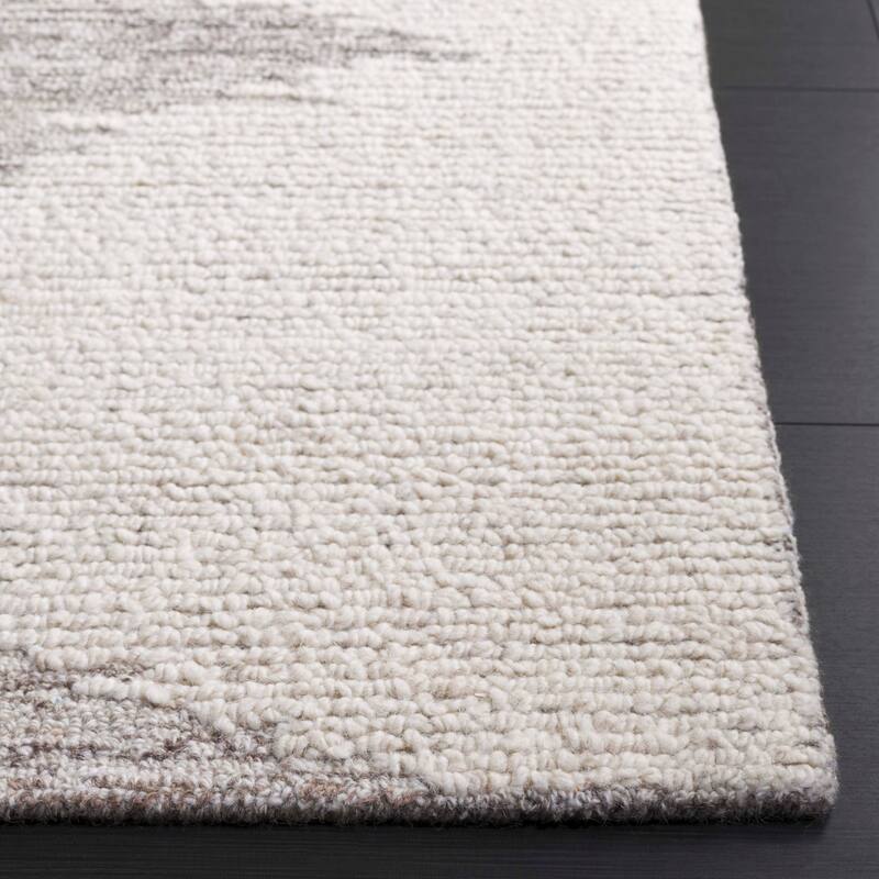 SAFAVIEH Handmade Abstract Ronnaug Wool Rug