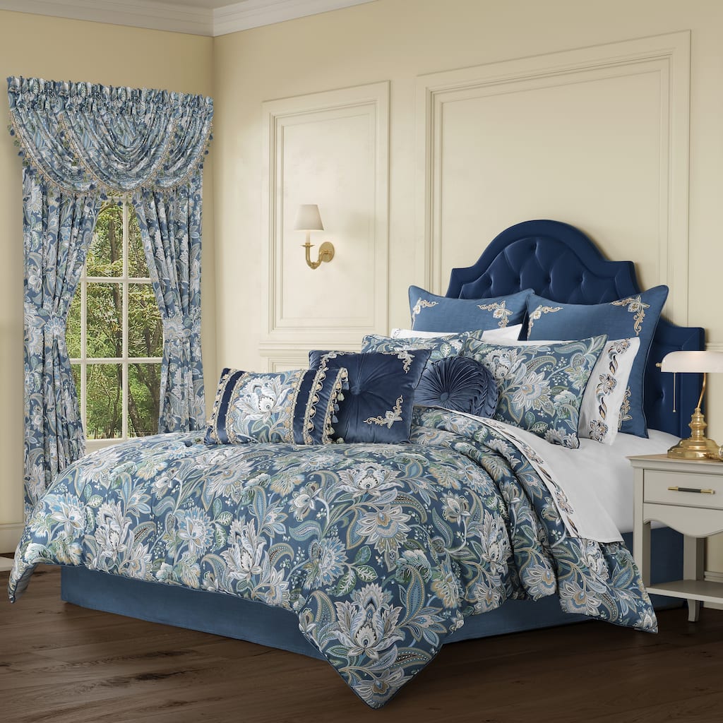 Michaela Comforter Set