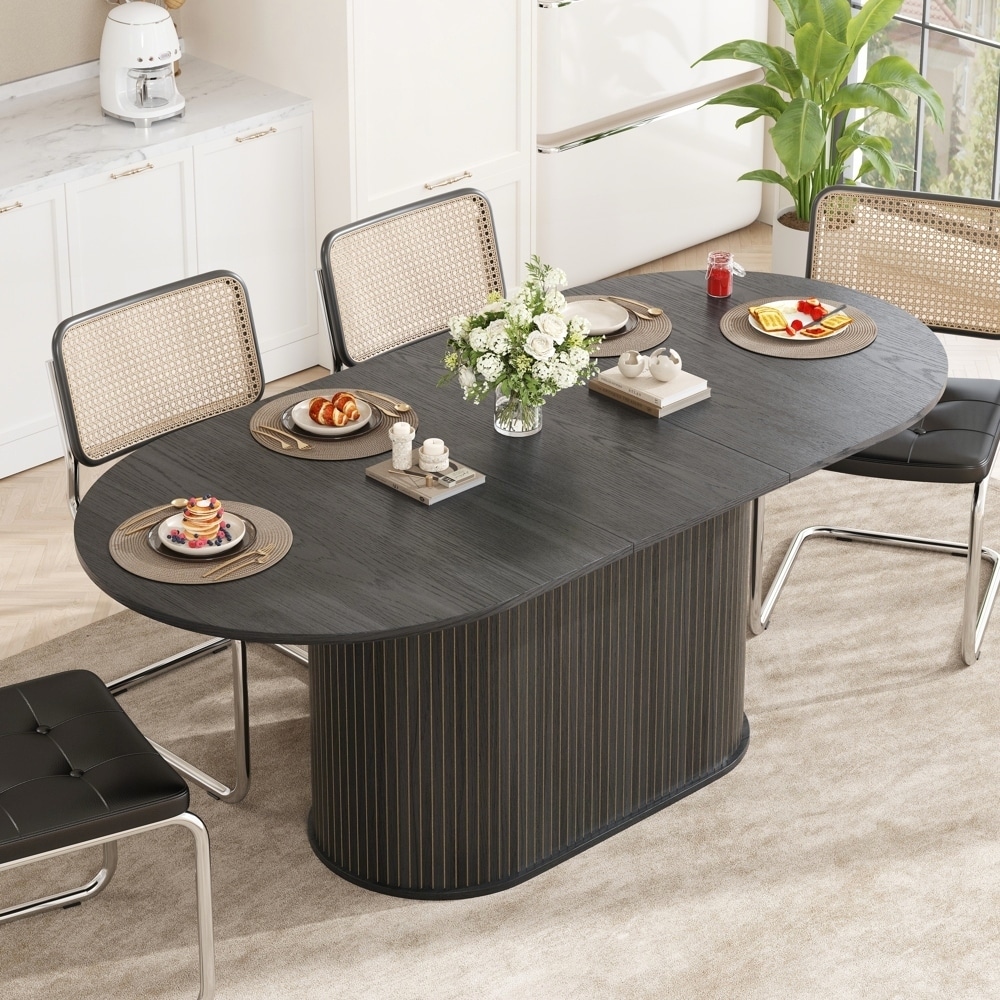 Extendable Dining Table with Striped Legs