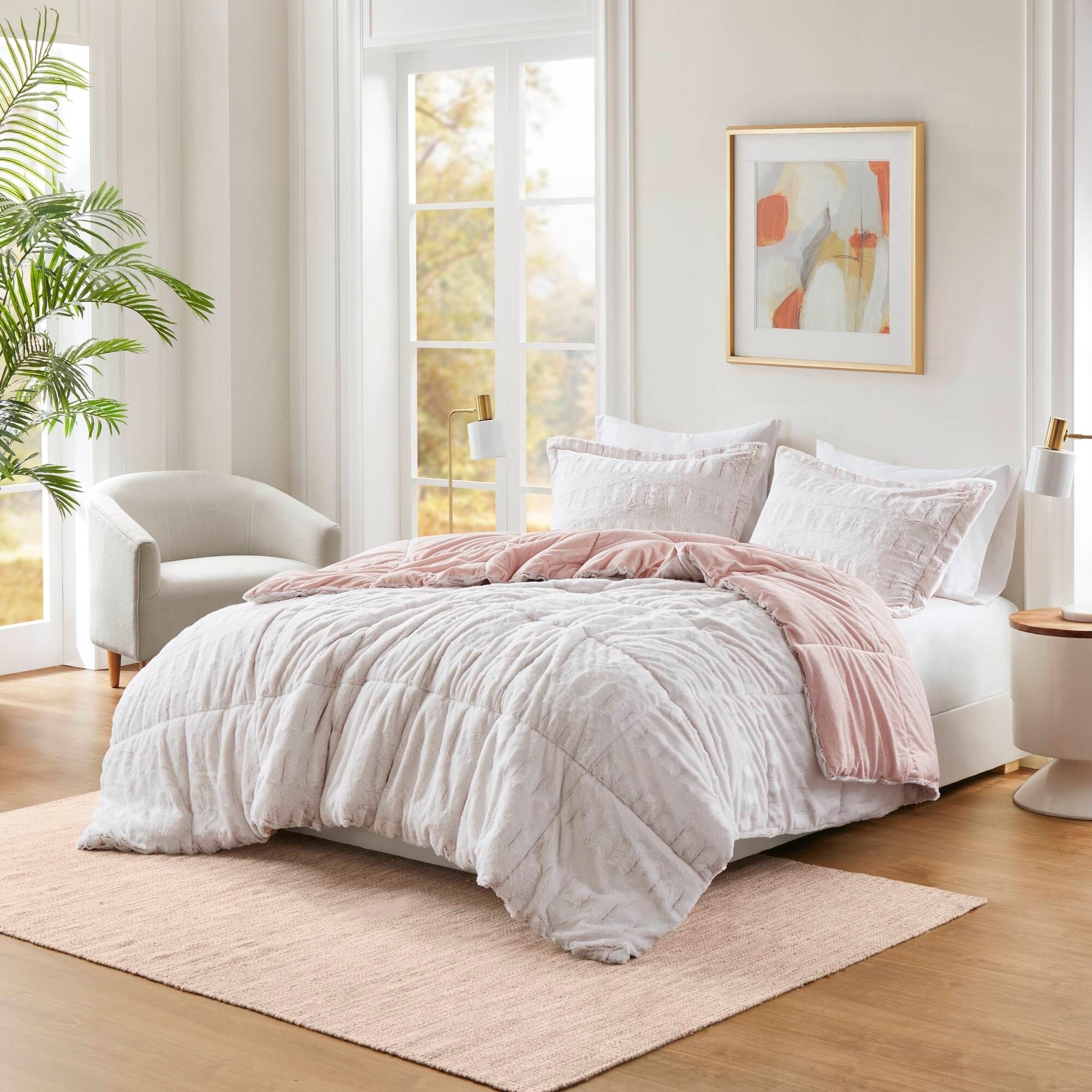 Madison Park Gia Back Print Long Fur Comforter Set