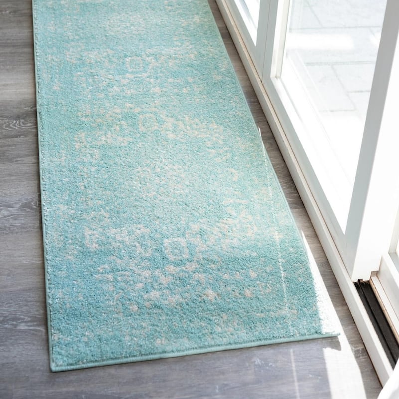Traditional Brenda Collection Area Rug - Aqua - 2'x6'