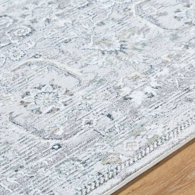 Livabliss Lorenz Traditional Area Rug