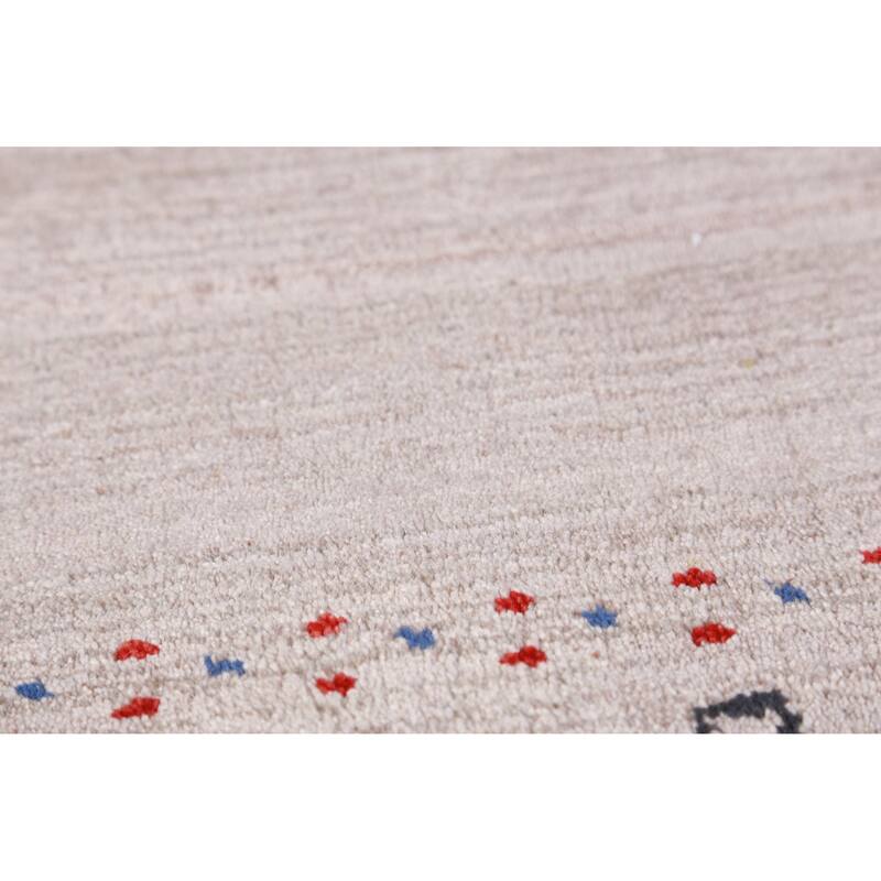 Hand Knotted Oriental 100% Wool Carpet Tribal Animal Pictorial Beige & Ivories Gabbeh Area Rug - 4' 11'' X 2' 11''