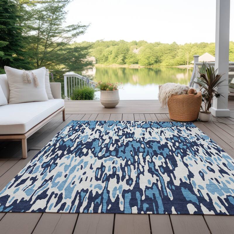 Machine Washable Indoor/ Outdoor Modern Watercolor Chantille Rug