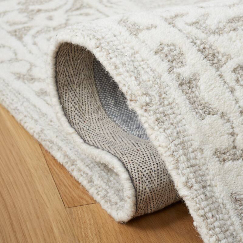 SAFAVIEH Handmade Metro Azrielle French Country Wool Rug