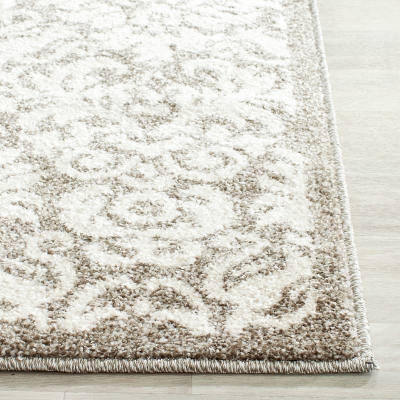 SAFAVIEH Amherst Asseline Modern Rug
