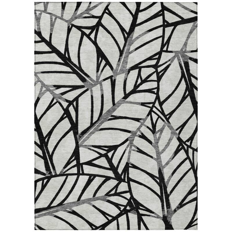 HomeRoots Floral Transitional Rectangle Outdoor Rug