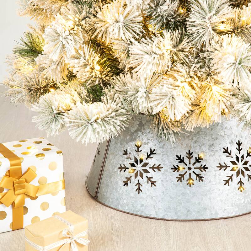 Glitzhome Christmas Metal Diecut Snowflake Tree Collar with Lights