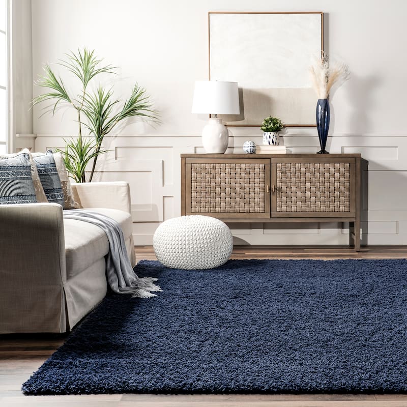 Nuloom Scarlett Modern Plush Shag Area Rug