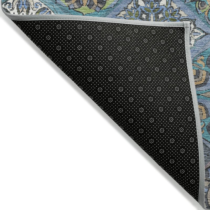 Machine Washable Indoor/ Outdoor Traditional Mosaic Chantille Rug