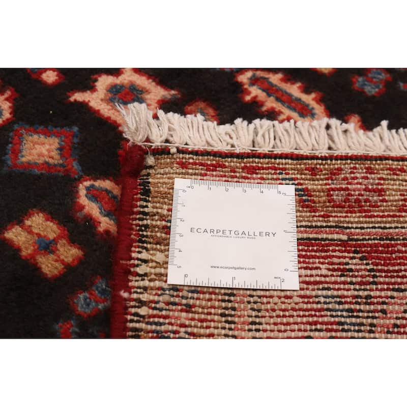 Andelz Red Rug 3'11" x 10'7" - 4'5 x 11'7