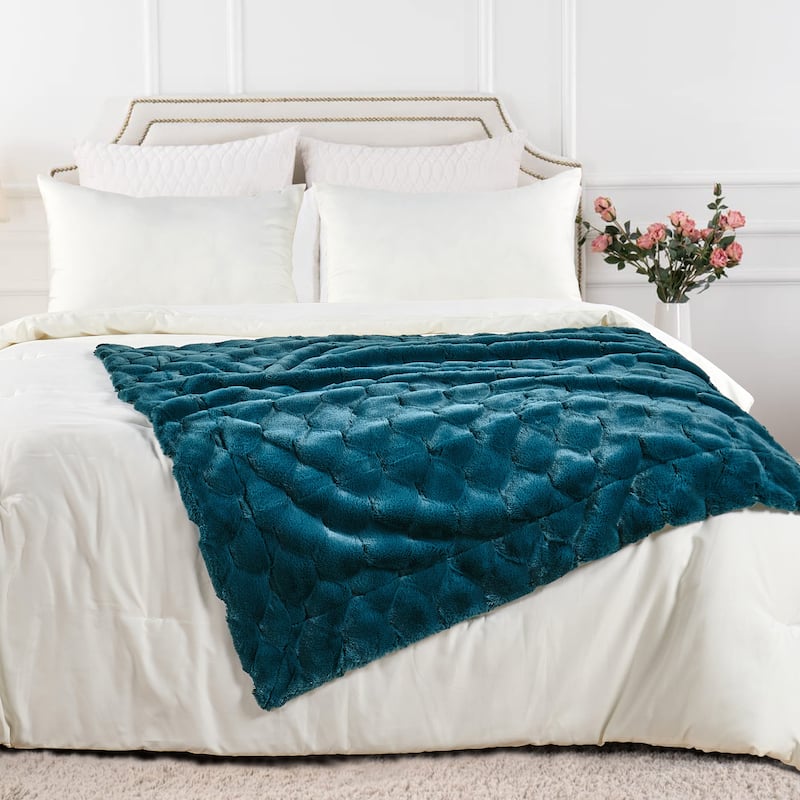Jacquard rabbitfake fauxfur throw blanket 50"x60"