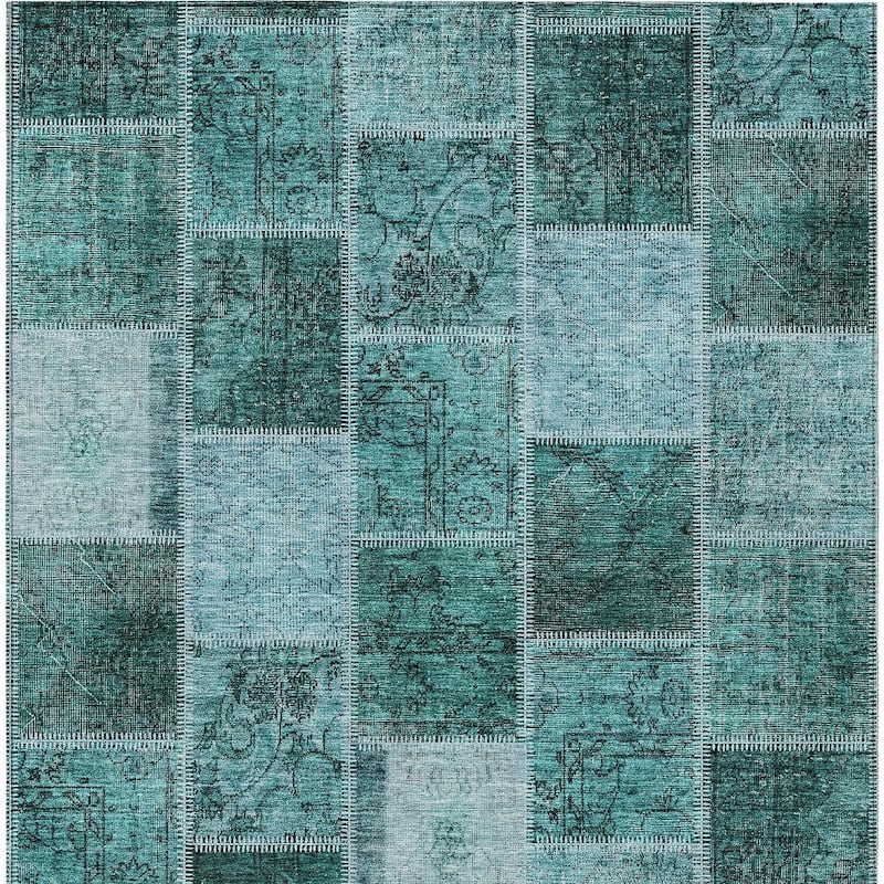 HomeRoots Patchwork Transitional Rectangle Outdoor Rug