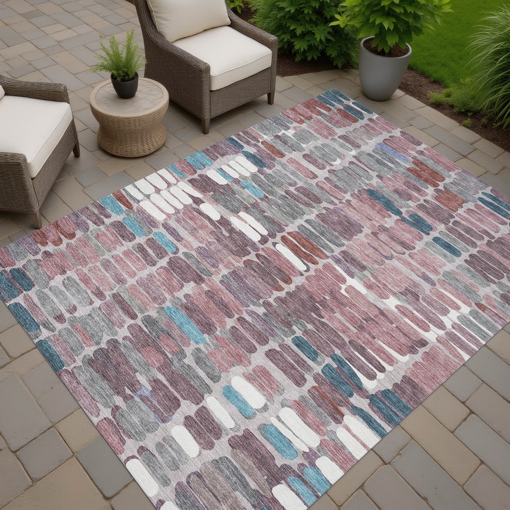 Machine Washable Indoor/ Outdoor Modern Caps Chantille Rug