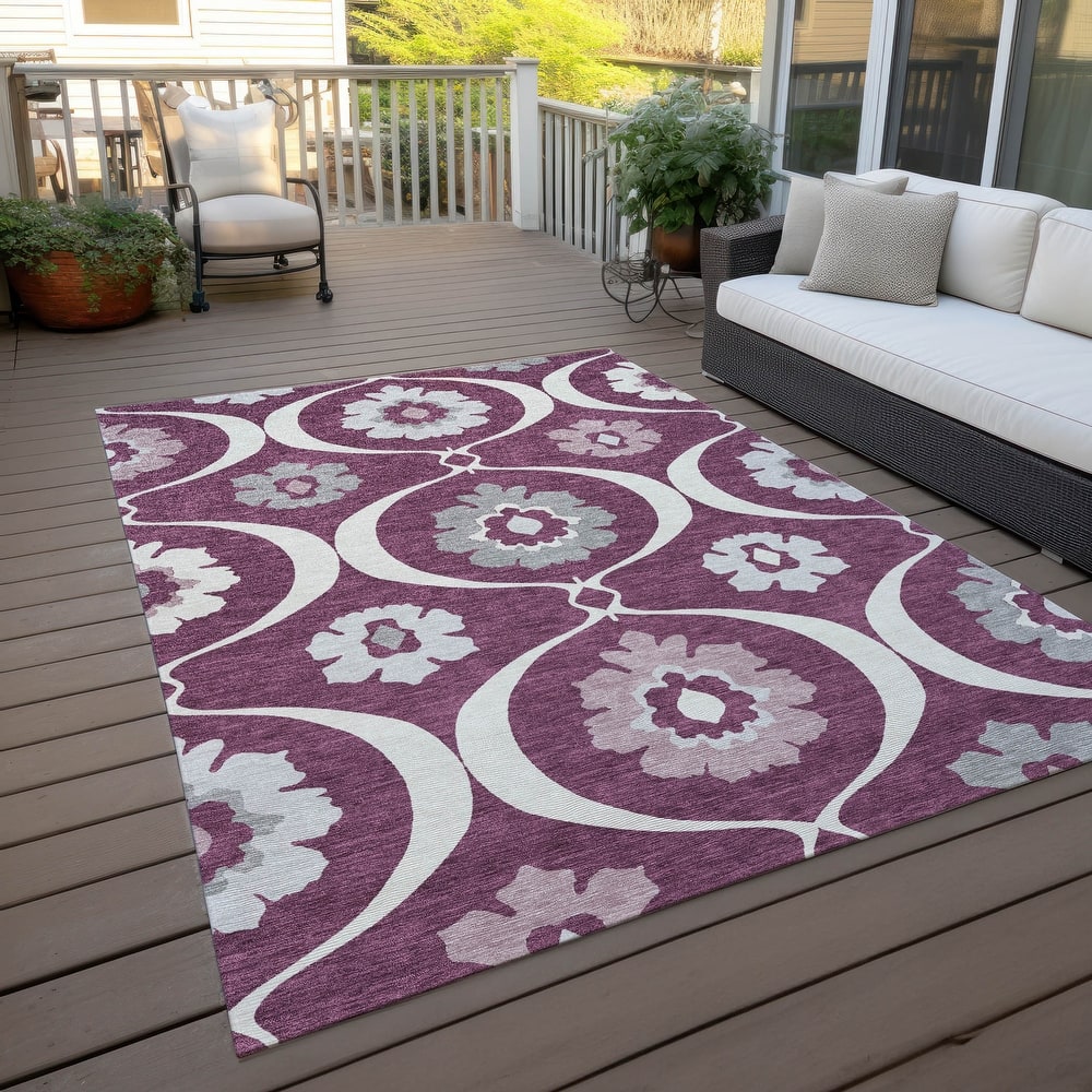 Machine Washable Indoor/ Outdoor Chantille Floral Geo Rug