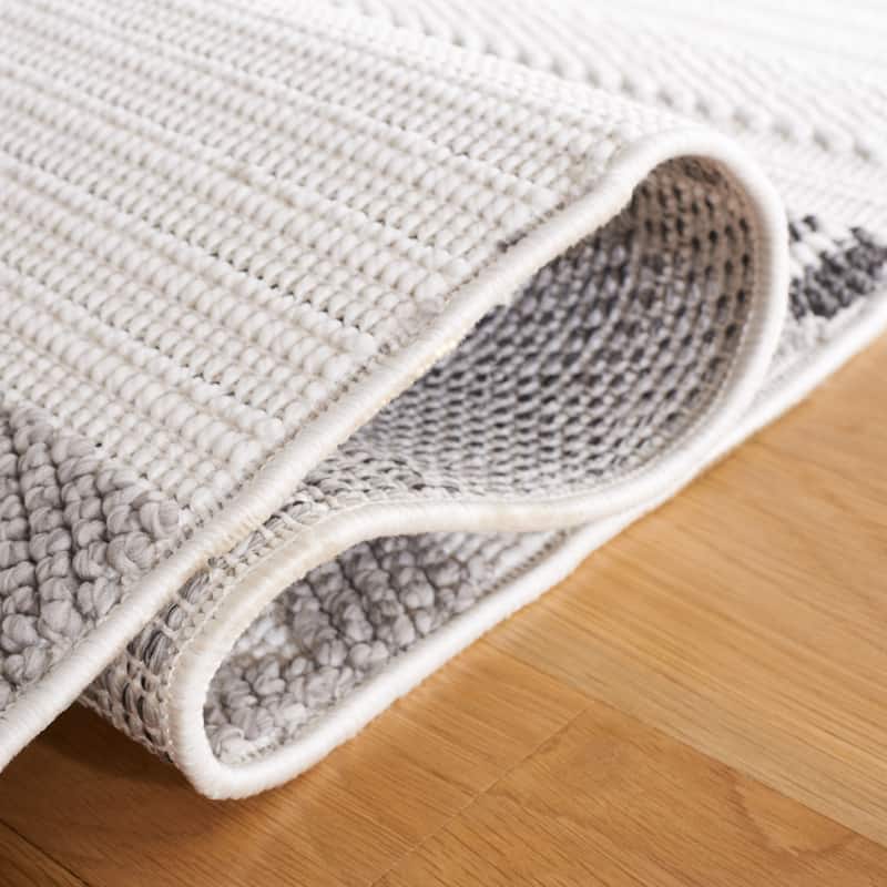 SAFAVIEH Lotus Paulette Rustic Rug - 5'3" x 7'6"