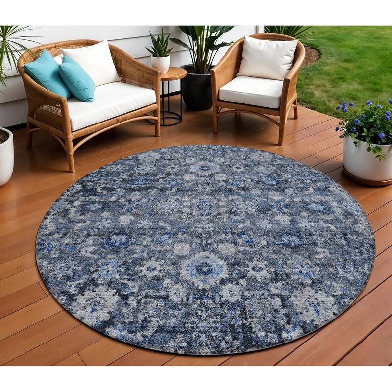 HomeRoots Oriental Traditional Rectangle Outdoor Rug - 8' Round