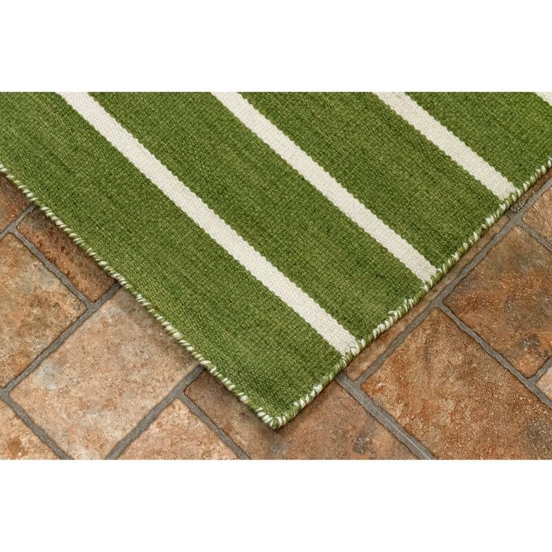 Liora Manne Sorrento Pinstripe Indoor/Outdoor Area Rug