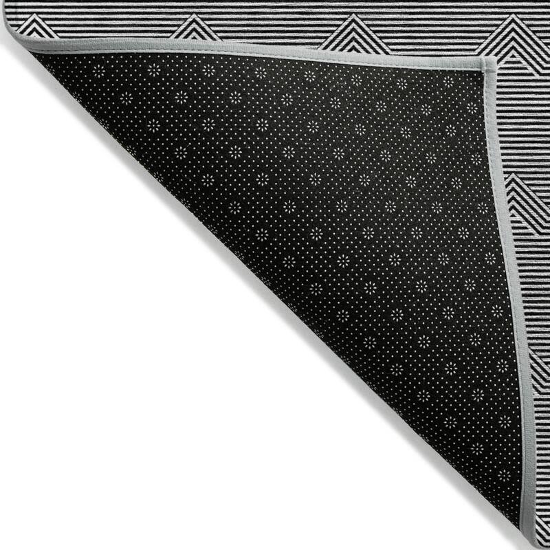 HomeRoots Geometric Transitional Rectangle Outdoor Rug