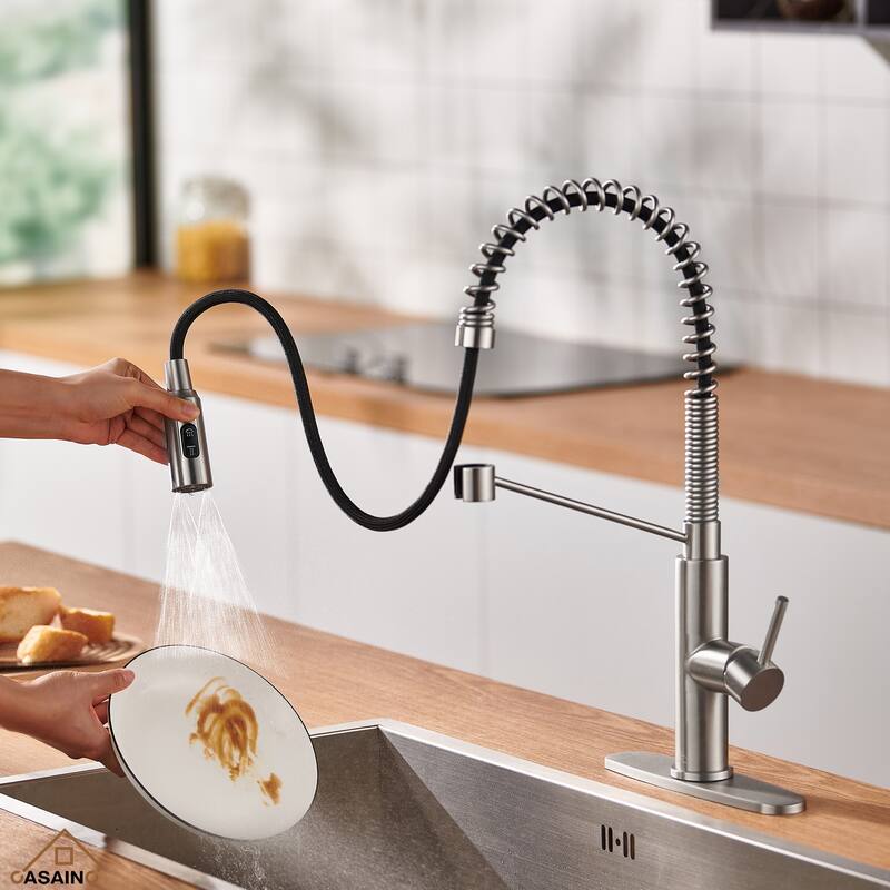Single Handle Pull Down Sprayer Kitchen Faucet