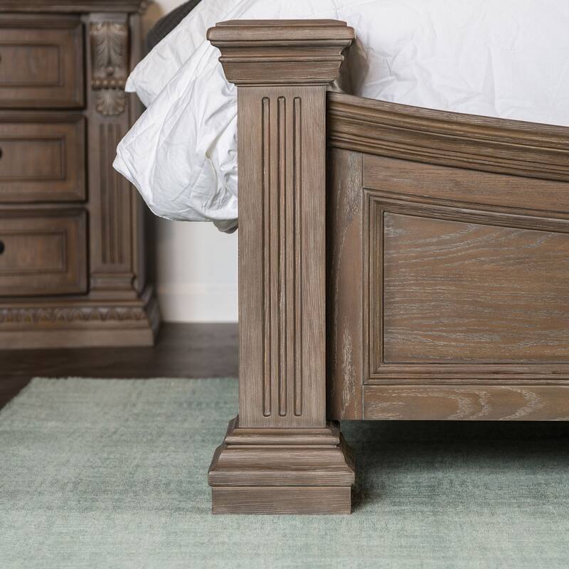 Furniture of America Cassian 3-Piece Weathered Oak Wood Panel Bedroom Set