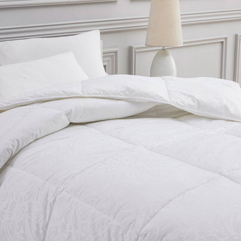 Stearns & Foster Paisley Reserve All Season PrimaLoft Down Alternative Comforter with Duvet Tabs