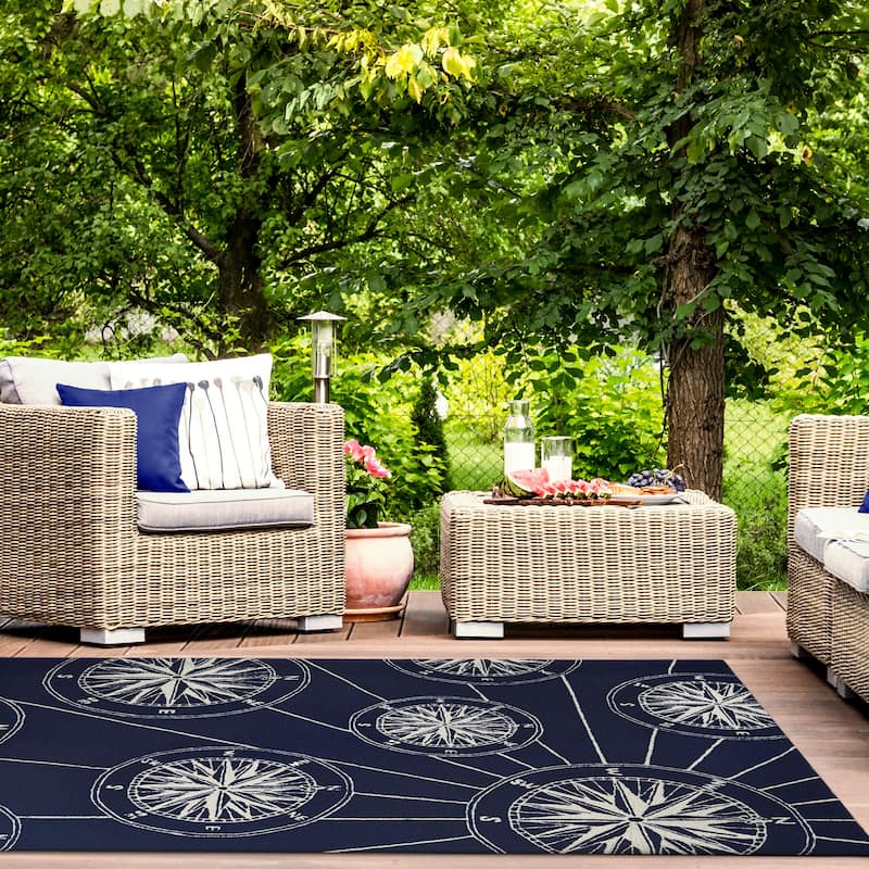 Liora Manne Frontporch Compass Indoor/Outdoor Rug - 3' Round ...