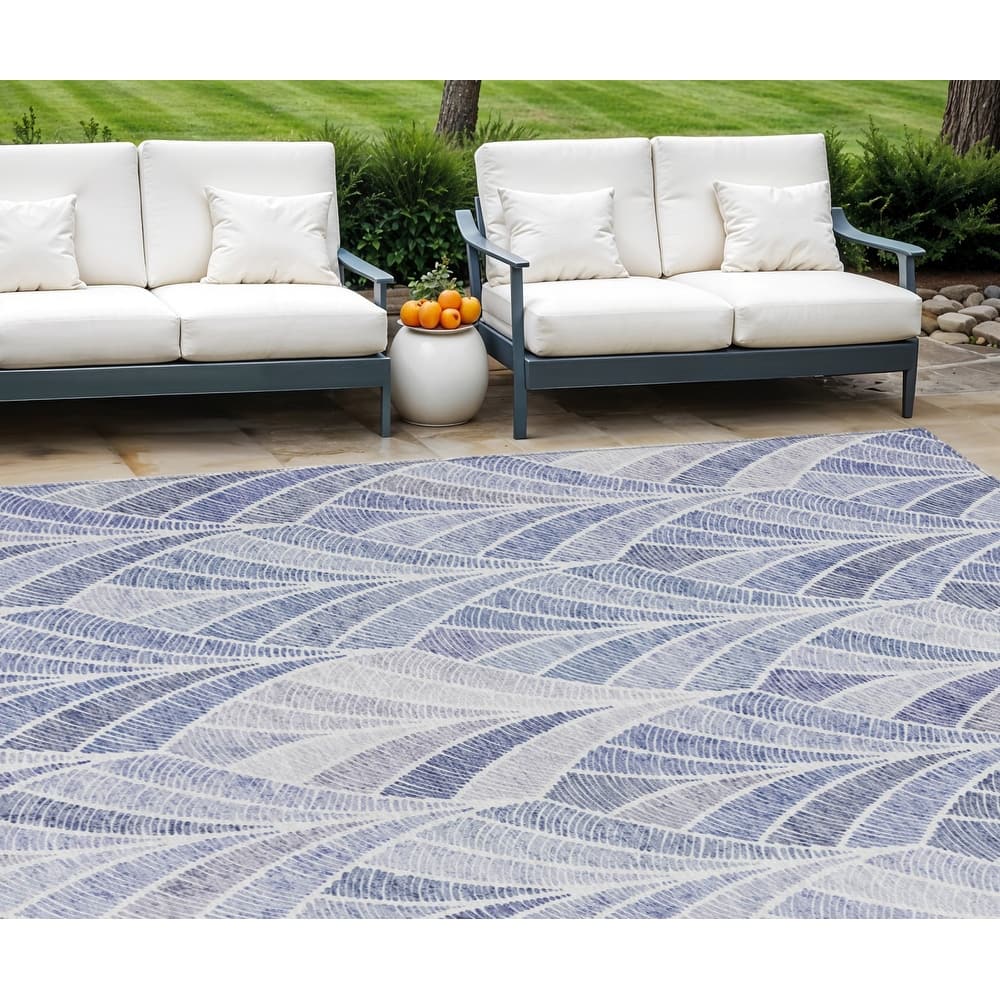 HomeRoots Geometric Transitional Rectangle Outdoor Rug