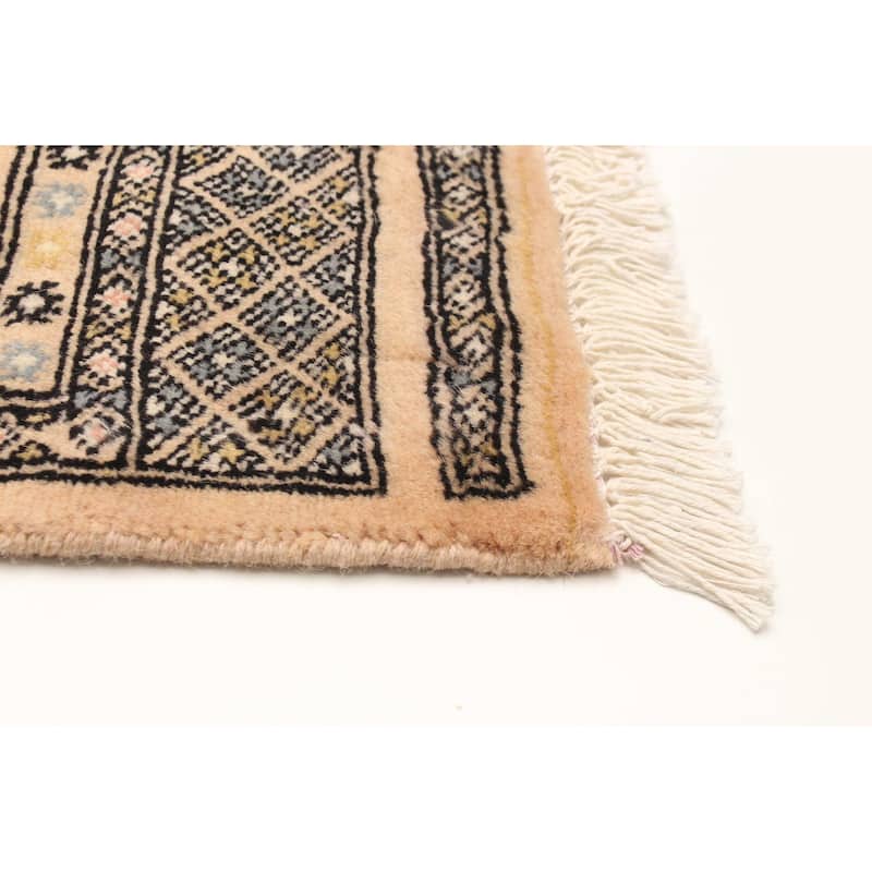 ECARPETGALLERY Hand-knotted Finest Peshawar Bokhara Beige Wool Rug - 4'1 x 5'11