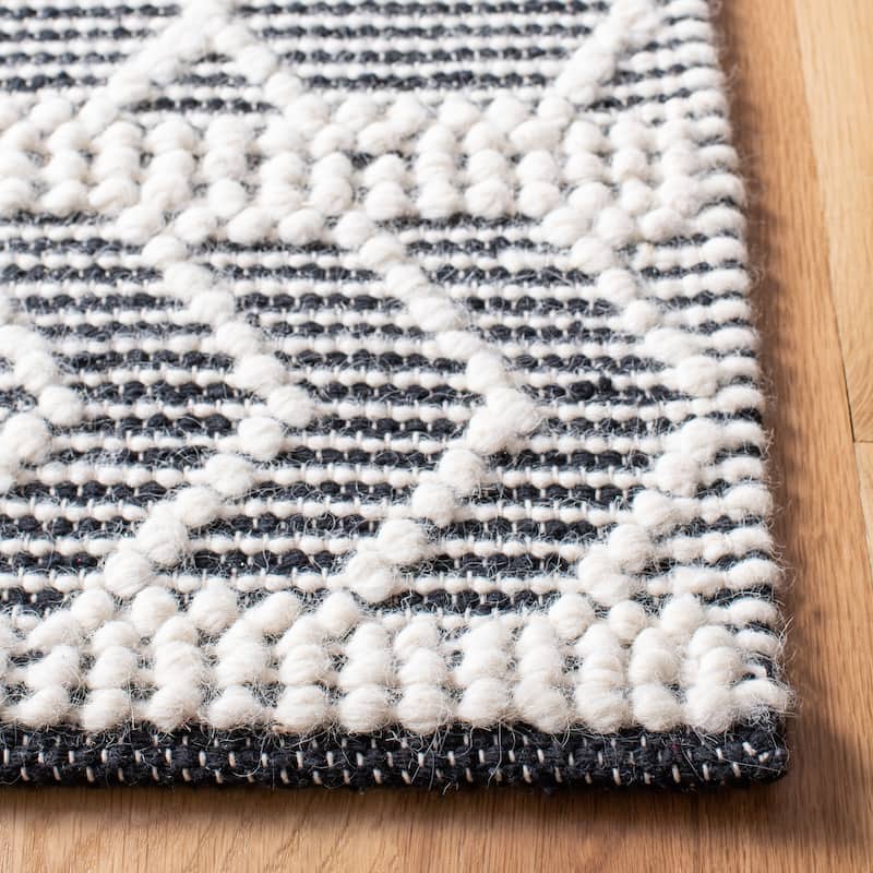 SAFAVIEH Handmade Natura Connie Wool Rug