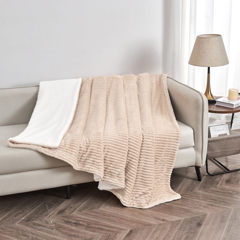 Luxurious Ribbed Texture Reversible Sherpa Blanket