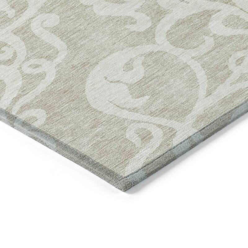 Machine Washable Indoor/ Outdoor Damask Glam Chantille Rug