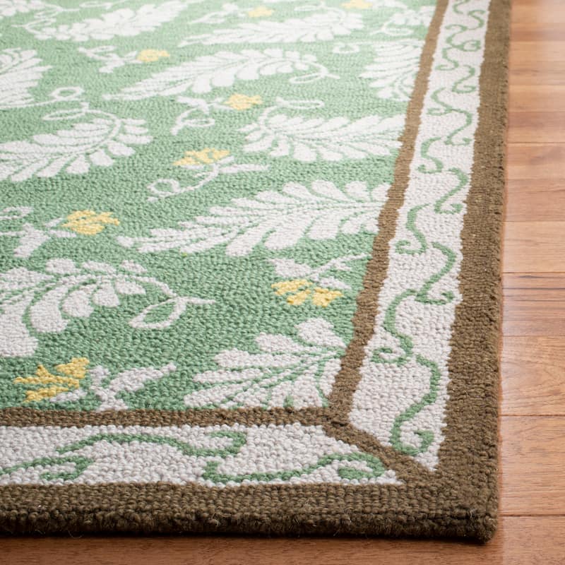 Martha Stewart by SAFAVIEH Fern Frolic Wool Rug