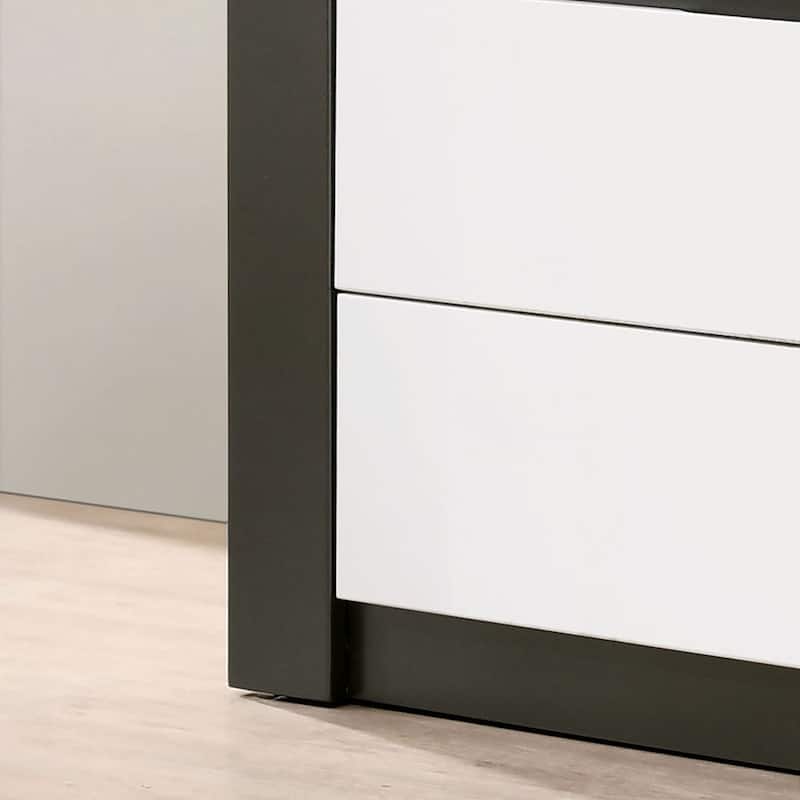 Conjira Contemporary White 5-Drawer Chest by Furniture of America
