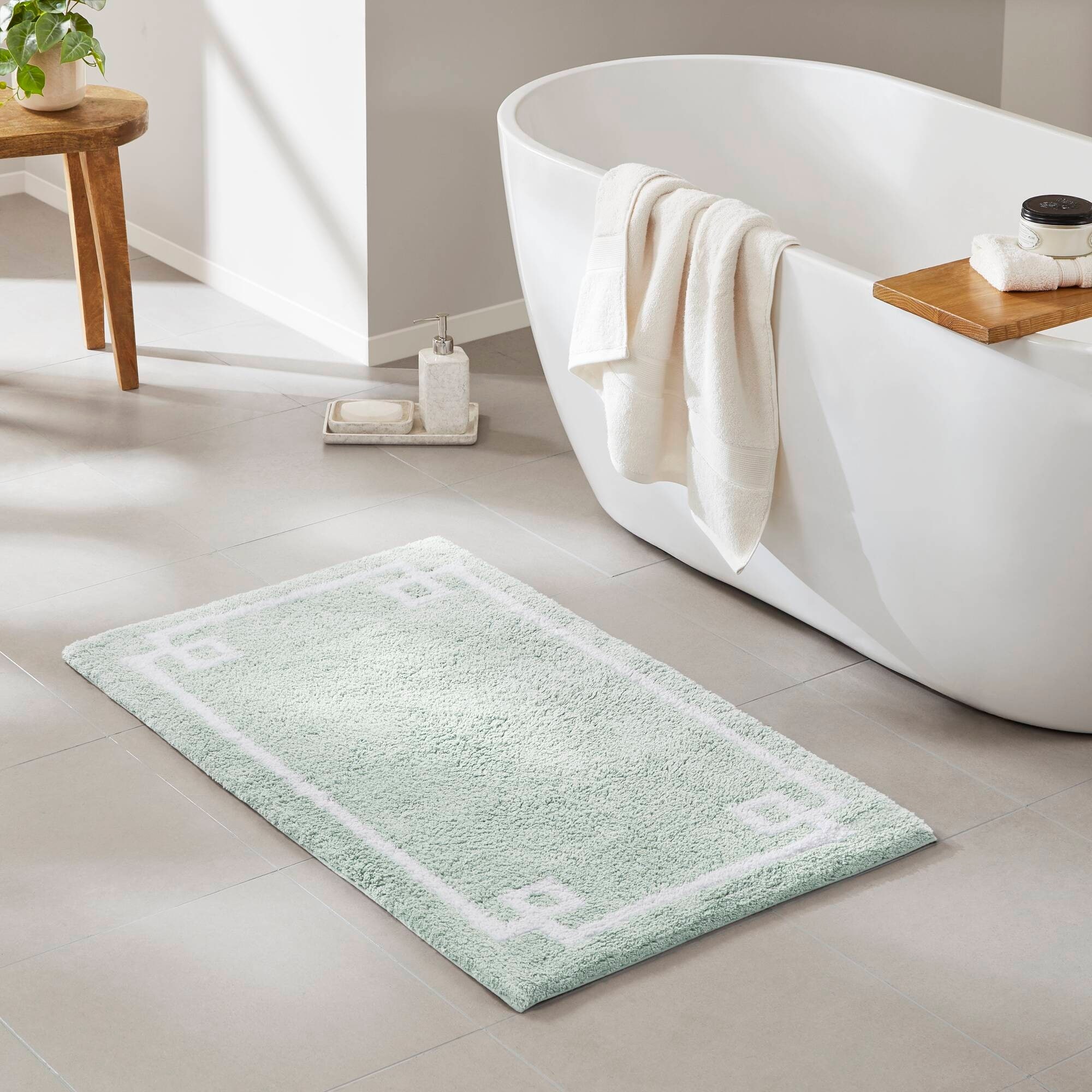Madison Park Evan 100% Cotton Tufted Bath Rug with Non-Slip Backing