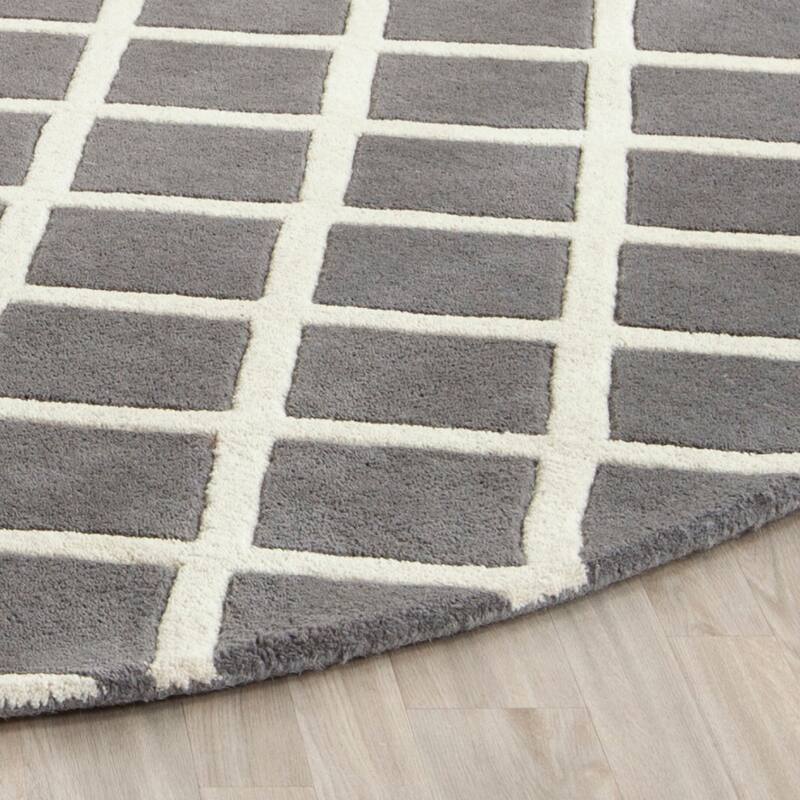 SAFAVIEH Handmade Chatham Retha Modern Moroccan Wool Rug