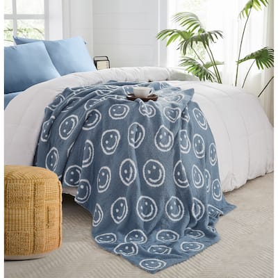 Truly Soft Cozy Smiley Reversible 50x70 Throw