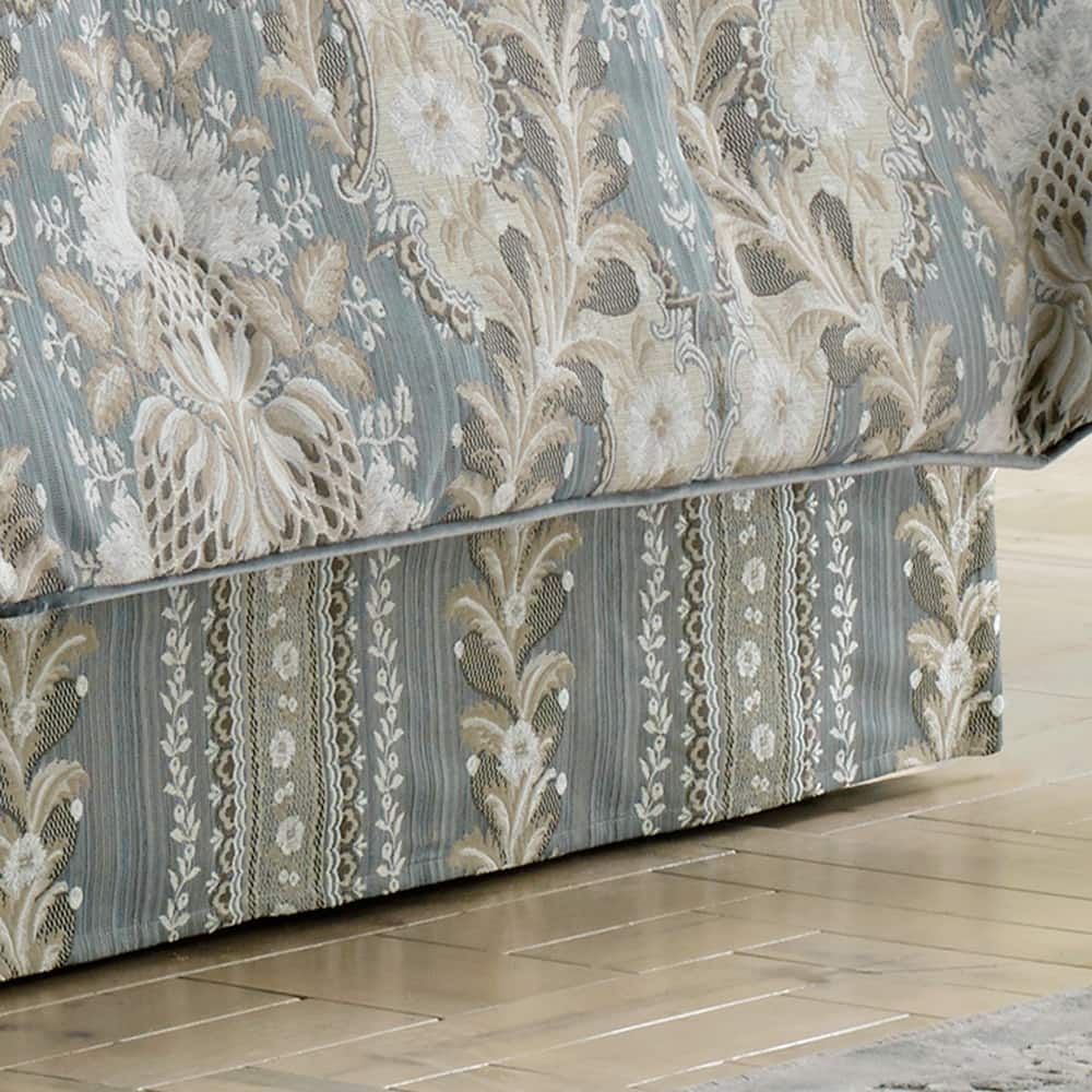 J. Queen New York Crystal Palace Comforter Set